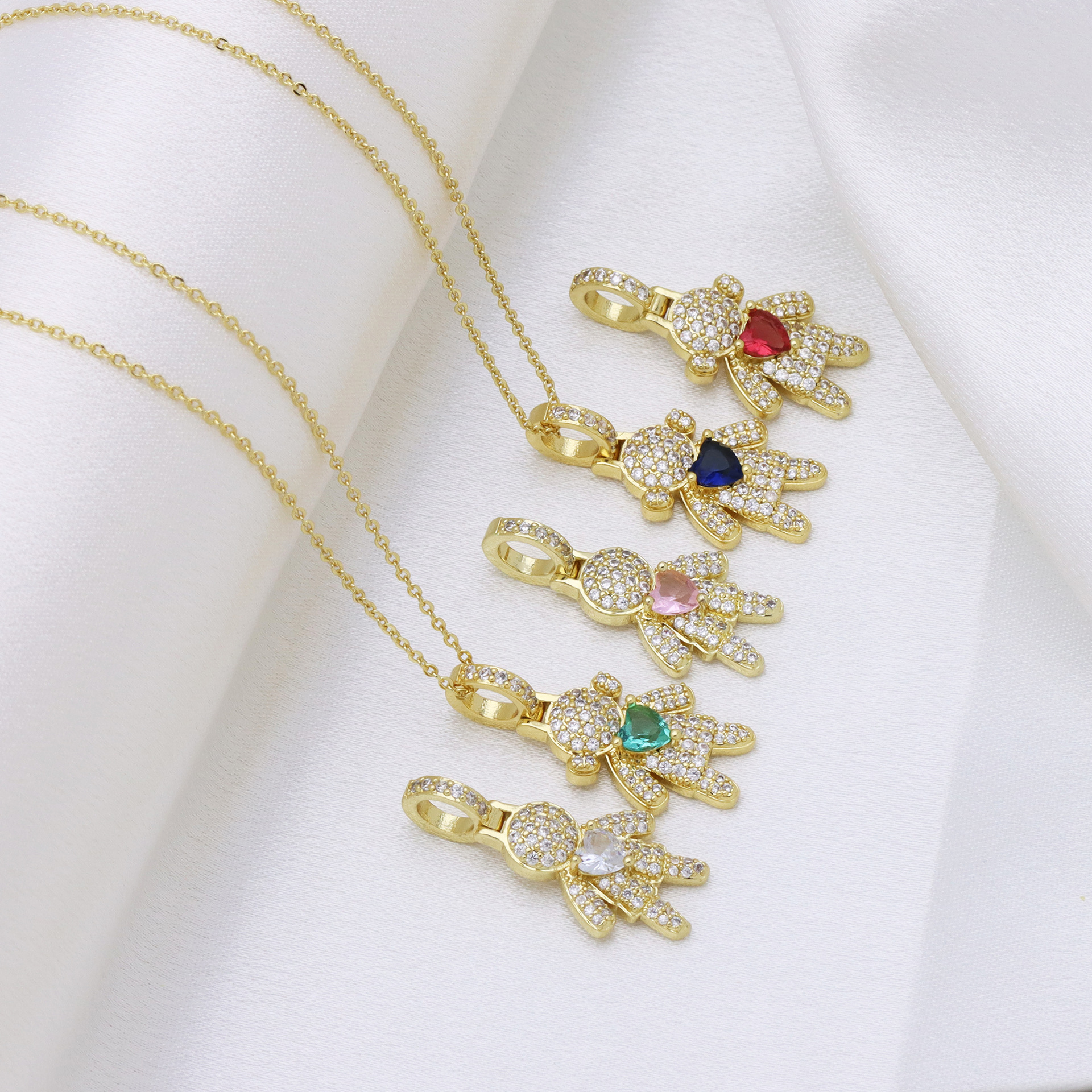 13g Weight Copper Inlay Heart Shape Zircon Pendant Necklace