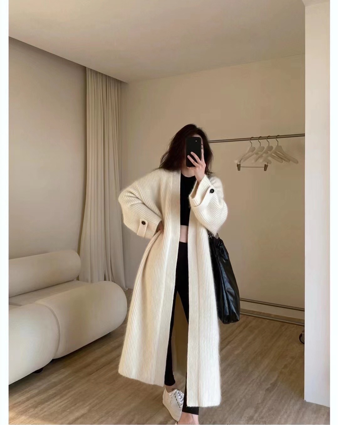 Button Design Elegant Style Wholesale Women's Elegant Solid Color Long Sleeve Button Sweaters & Cardigans