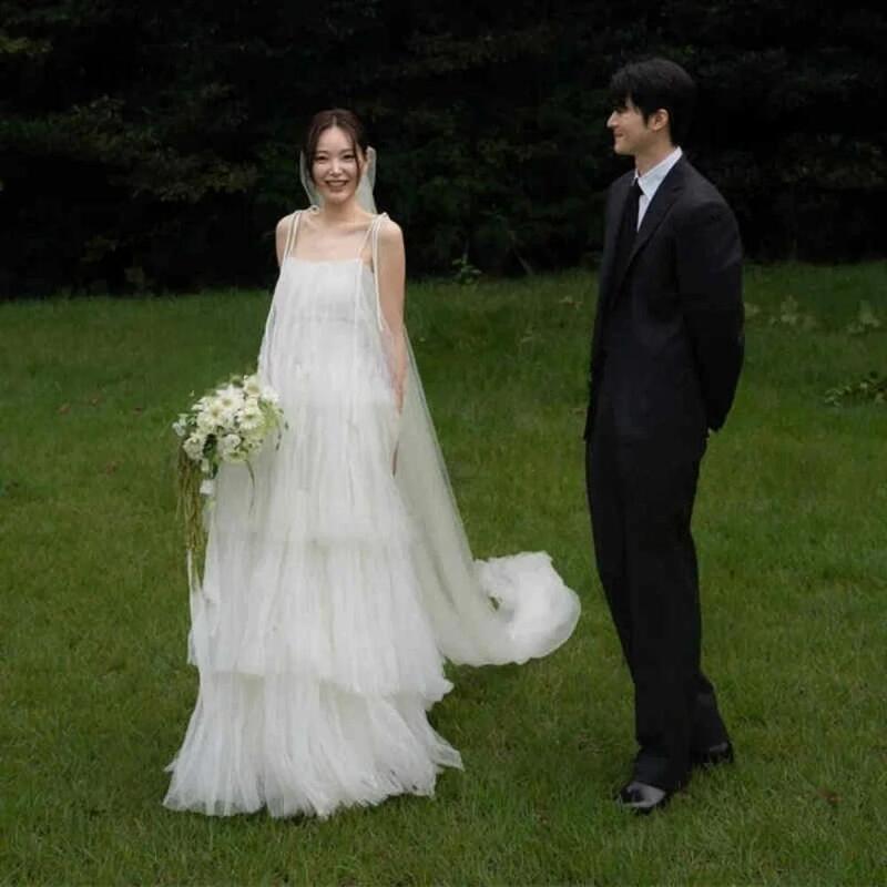 Cross-Border New Style Forest-Themed White Strapless Light Wedding Dress 2026 New Fairy-Like Design Engagement Fashion Gown Wholesale Cross-Border New Style Forest-Themed White Strapless Light Wedding Dress 2026 New Fairy-Like Design Engagement Fashion Gown Wholesale