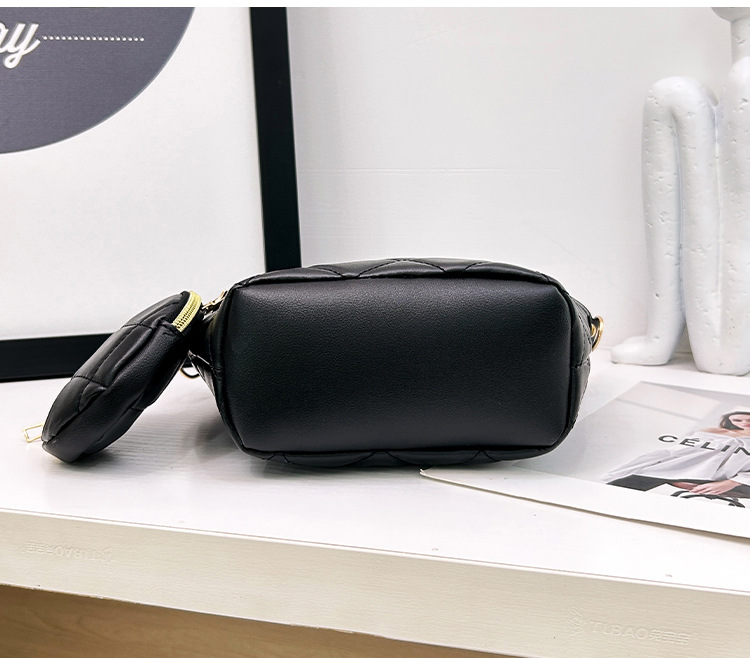 Medium Size Women's Medium Pu Leather Argyle Streetwear Sewing Thread Bucket Zipper Tote Bag