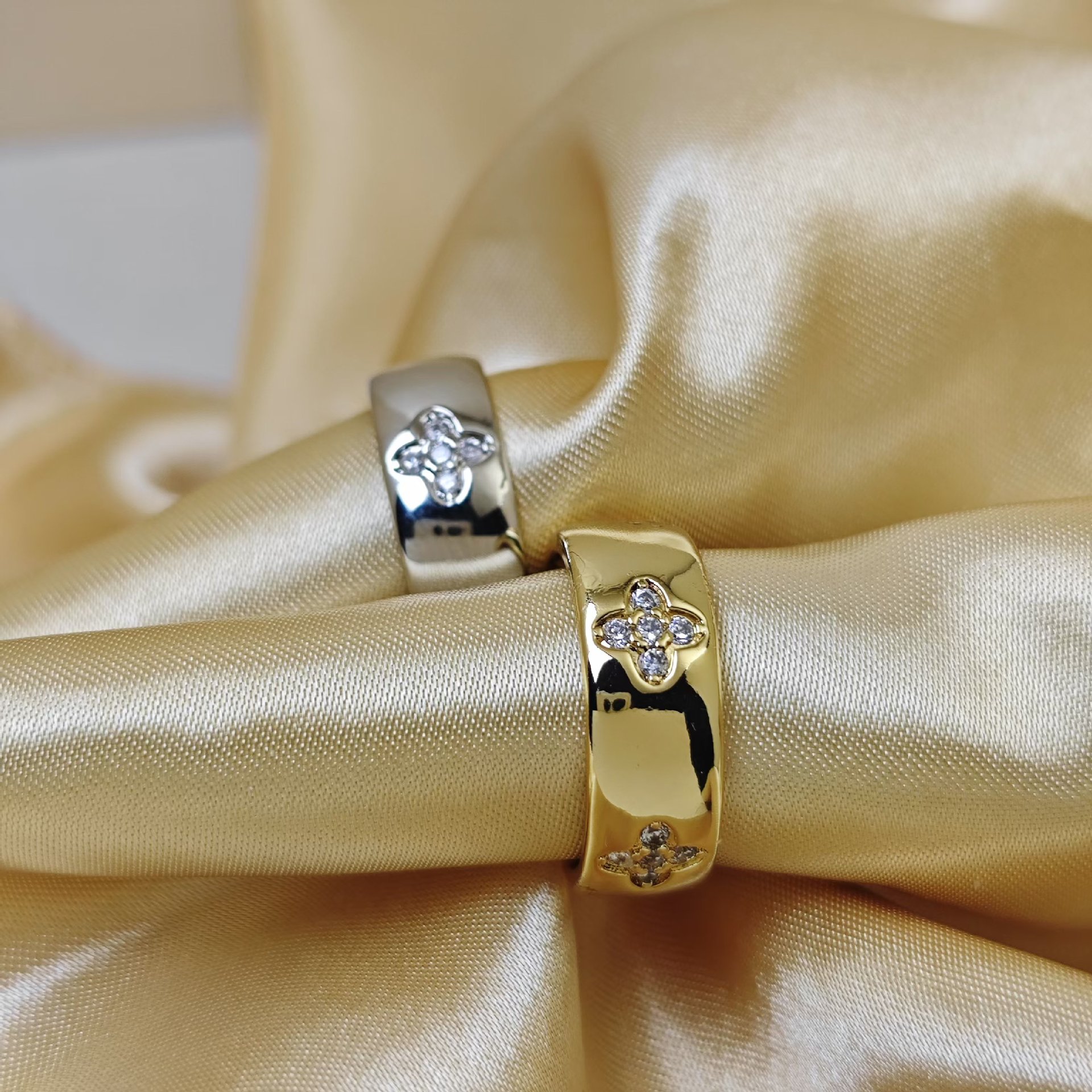 Glänzender Designer Ring Für Damen, Stilvoller Und Komfortabler Schmuck_voghion.com