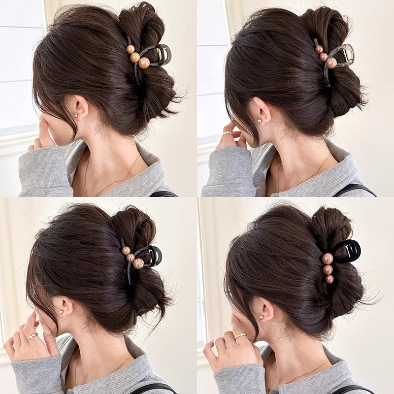 Nuevo broche de perlas 2025, mediano, pinza para el pelo elegante, broche de tiburón, accesorio para el pelo de alta gama en la nuca