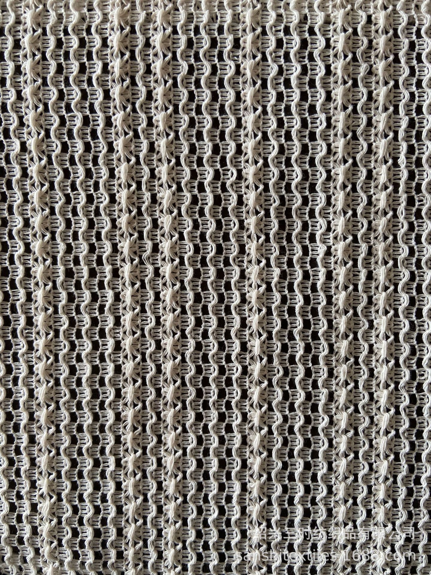 供应针织 粗针经编网布提花 经编米字型提花钩花