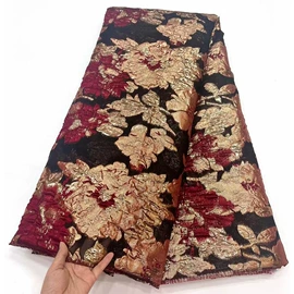 花边;绣花布;色织、提花布