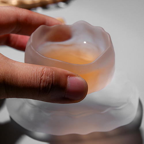 Frosted crystal glass god cup frozen roasted master cup Japanese kung fu tea cup tea cup transparent cup wholesale