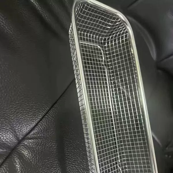 Small [grid model] non-retractable drain basket