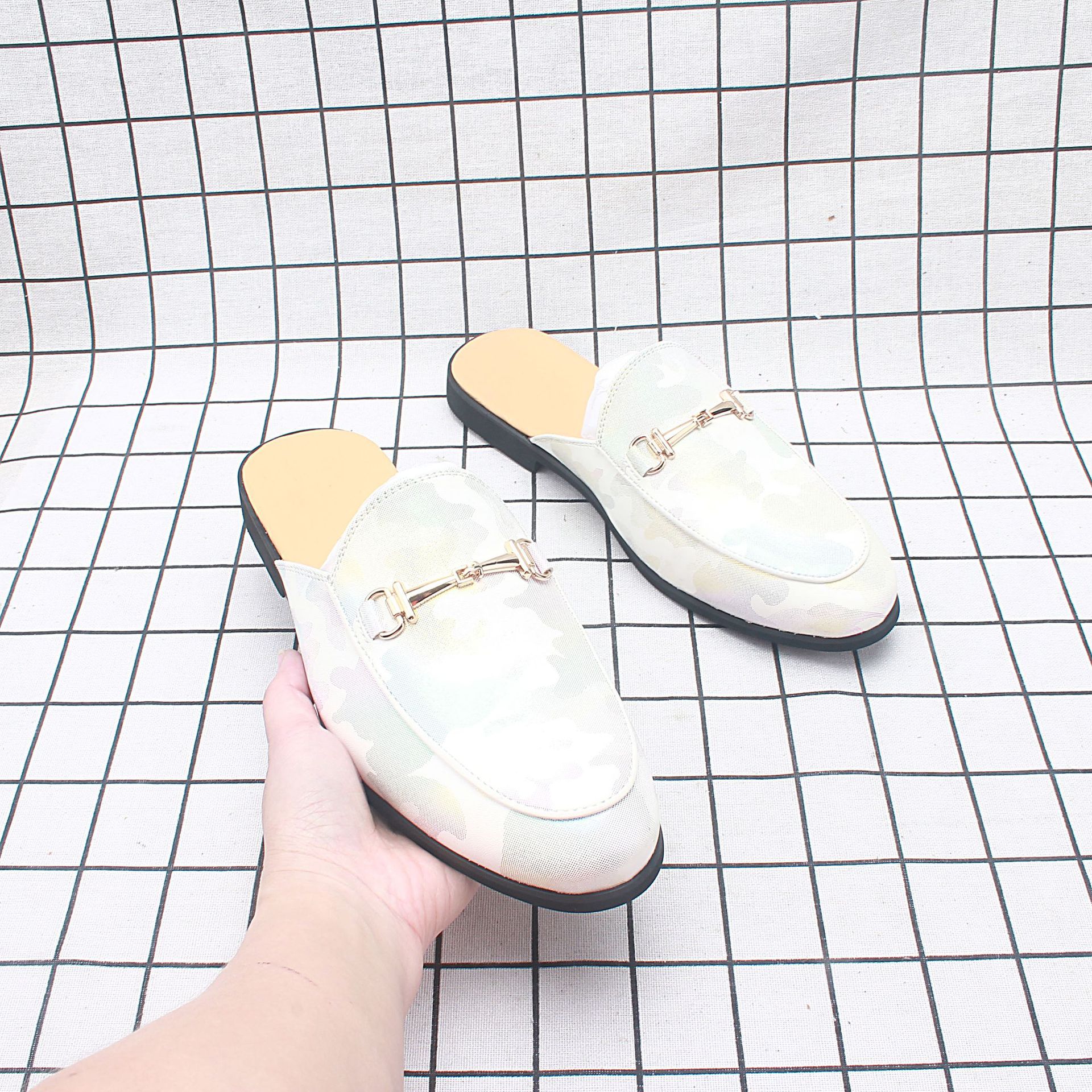 �¿��и��԰���ƤЬ�����⴩��ͷ����Ьʱ����������1387