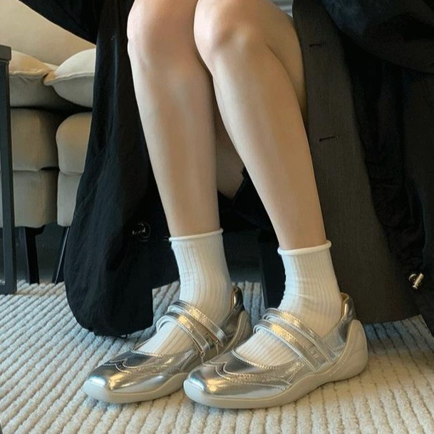 Versión de piel de vaca nuevo ballet plateado zapatos deportivos casuales zapatos de suela plana para mujeres zapatos de cabeza cuadrada con suela gruesa marizhen