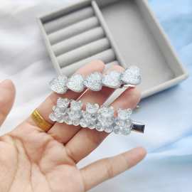 新款银色爱心小熊发卡女夹子一对装小众设计感侧边碎发夹厂家批发