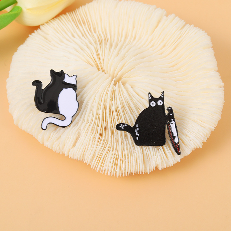 Fashion Pin puky cat Alloy Stoving Varnish Unisex Brooches display picture 1