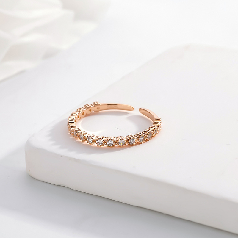 Estilo ins anillo de plata esterlina S925 moda anillo de diamante completo femenino ligero estilo de lujo anillo de diseño de nicho femenino anillo apilado desgaste