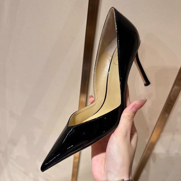 Женские туфли на высоком каблуке телесного цвета с острым носком и V-образным вырезом, новые весенне-осенние летние сандалии на шпильке для светских львиц, удобная и стильная сексуальная обувь.