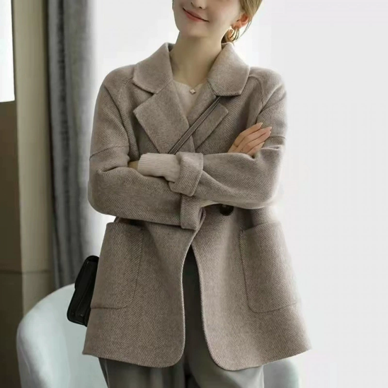 Autumn Fashion Wool Coat: Cozy, Elegant Tailored Outerwear in Coffee or Black, Sizes S-2XL