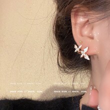 ��ʽ�͹ŵ��ͺ������Ů�OӋ��С���r�К��|�ٴ�߼��ж��h���Ʒ