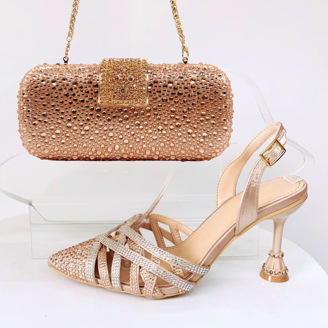 Selección estricta de zapatos de diseño italiano, nuevas sandalias de tacón alto, banquete de boda, zapatos de mujer de diamante de punta