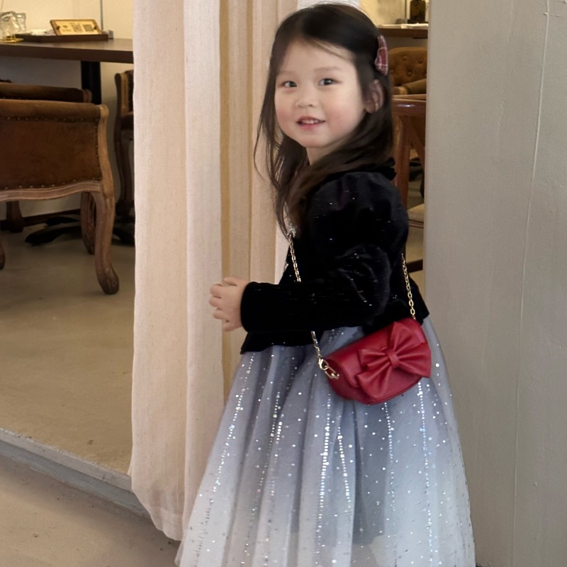 Bolsa de hombro coreana para niñas, estilo extranjero, mini lindas bolsas de arco para niños, 2025 nuevas bolsas de cadenas para niños