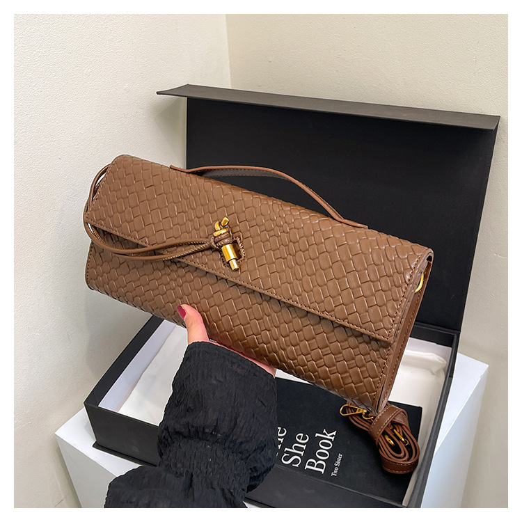 2025 New Cross-Border Woven Baguette Crossbody Bag Vintage Texture Handbag Simple Luxury Shoulder Bag - Thumbnail 7