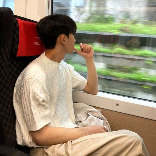 White Knit Short-Sleeve T-Shirt for Men - Spring and Summer Loose Round Neck Sweatshirt with Instagram Chic - Korean Style Casual Men's Top