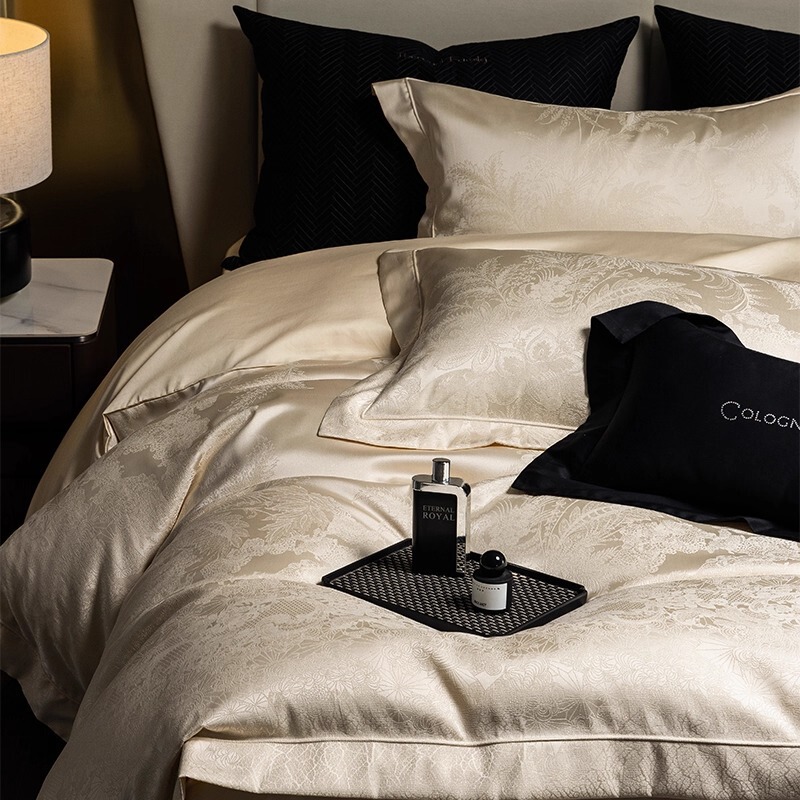 Light Luxury 100S High-Precision Silk Satin Yarn-Dyed Jacquard Quilt Cover Four-Piece Set Satin Naked Sleeping Silky Bedding Light Luxury 100S High-Precision Silk Satin Yarn-Dyed Jacquard Quilt Cover Four-Piece Set Satin Naked Sleeping Silky Bedding