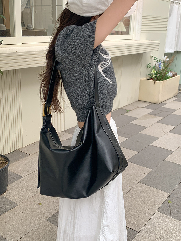 Korean Versatile Soft Collapse and Minimalist Style Single Shoulder Big 2024 New Women's Large Capacity Crossbody Bag_voghion.com