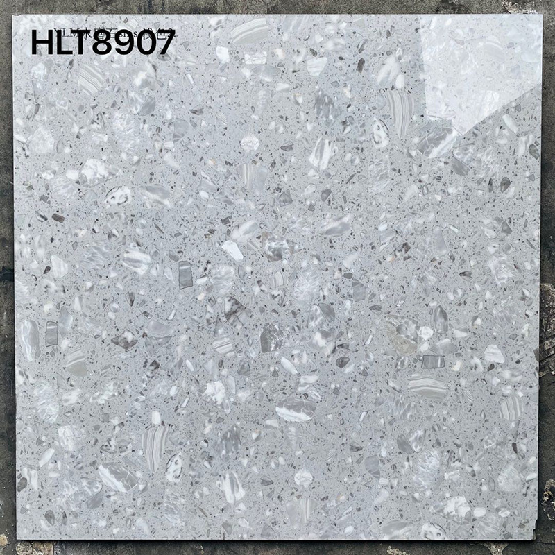 HLT8907.jpg