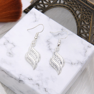 �W�����N�r�Џ͹�Ůʿ��y�U�ն������Ů��Ʒ������l