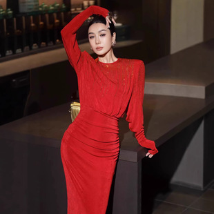 �Wҫ�p�ݚ��|���tɫ�����L���B��ȹ��ɫ�����c�Y����r��Ů������