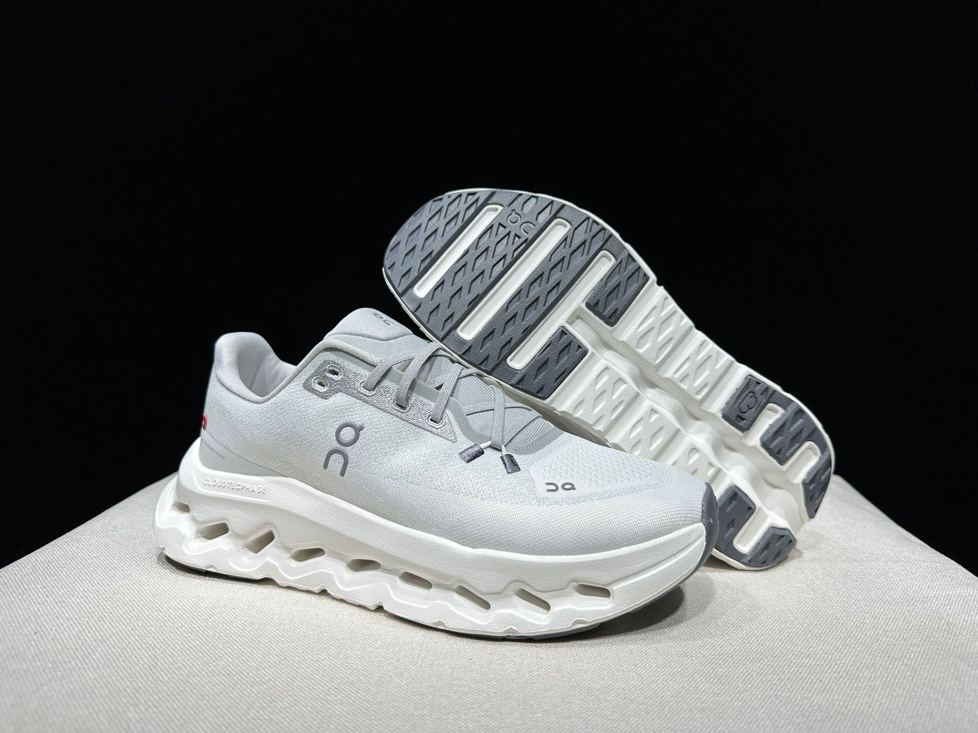 Cross-border On On Run Cloudtilt amortiguado ligero running casual zapatos deportivos para parejas