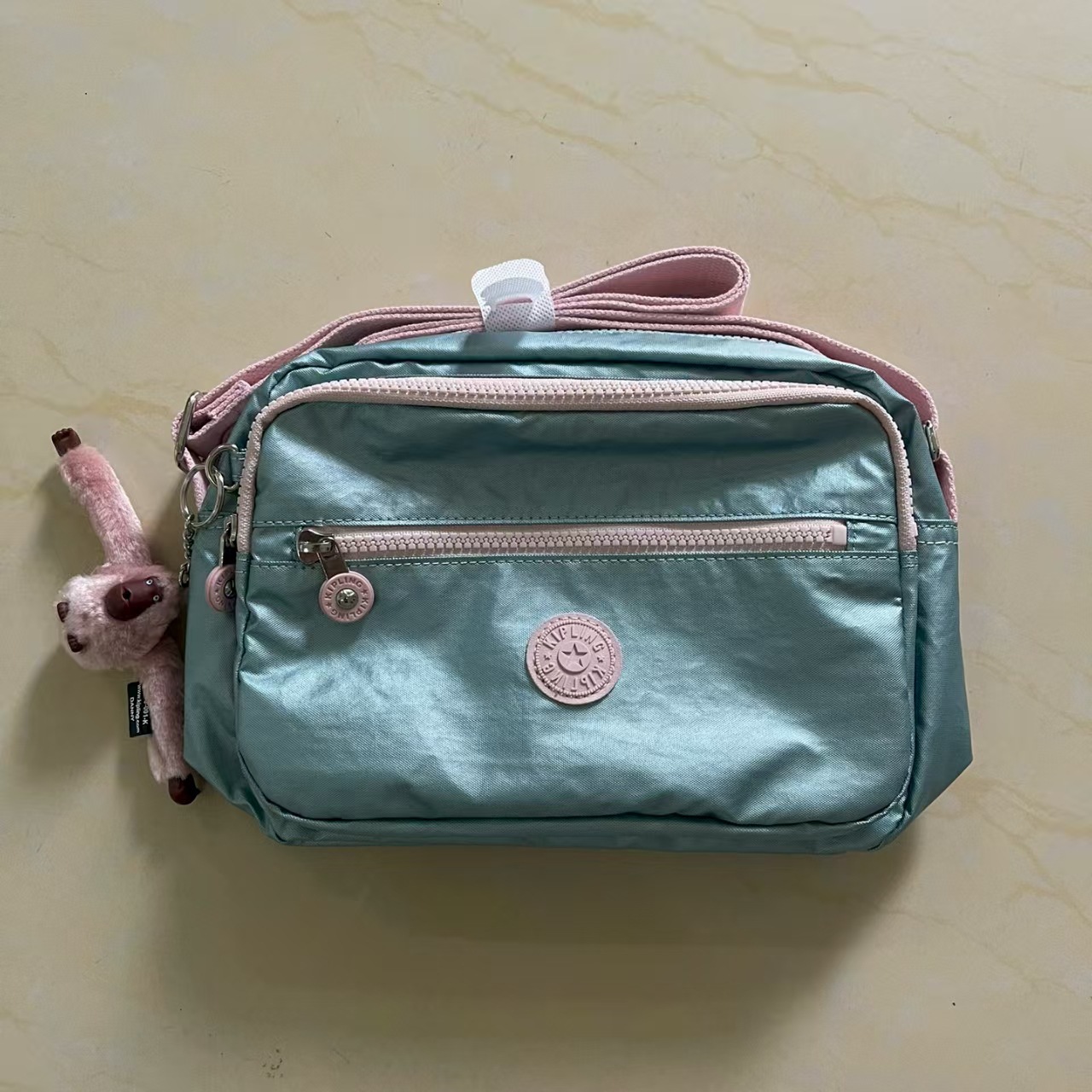 Bolso bandolera pequeño cuadrado K15249 para mujer, compartimentos múltiples, admite dropshipping, ligero, portátil, accesorio de cadena, compacto.