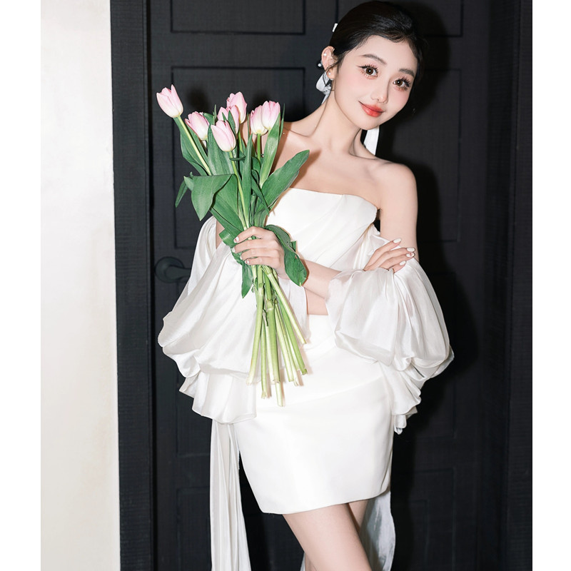 Abito da sposa leggero in stile francese per spose minute, abito corto bianco con una sensazione di raso di alta qualità, adatto per la cerimonia civile,_voghion.com