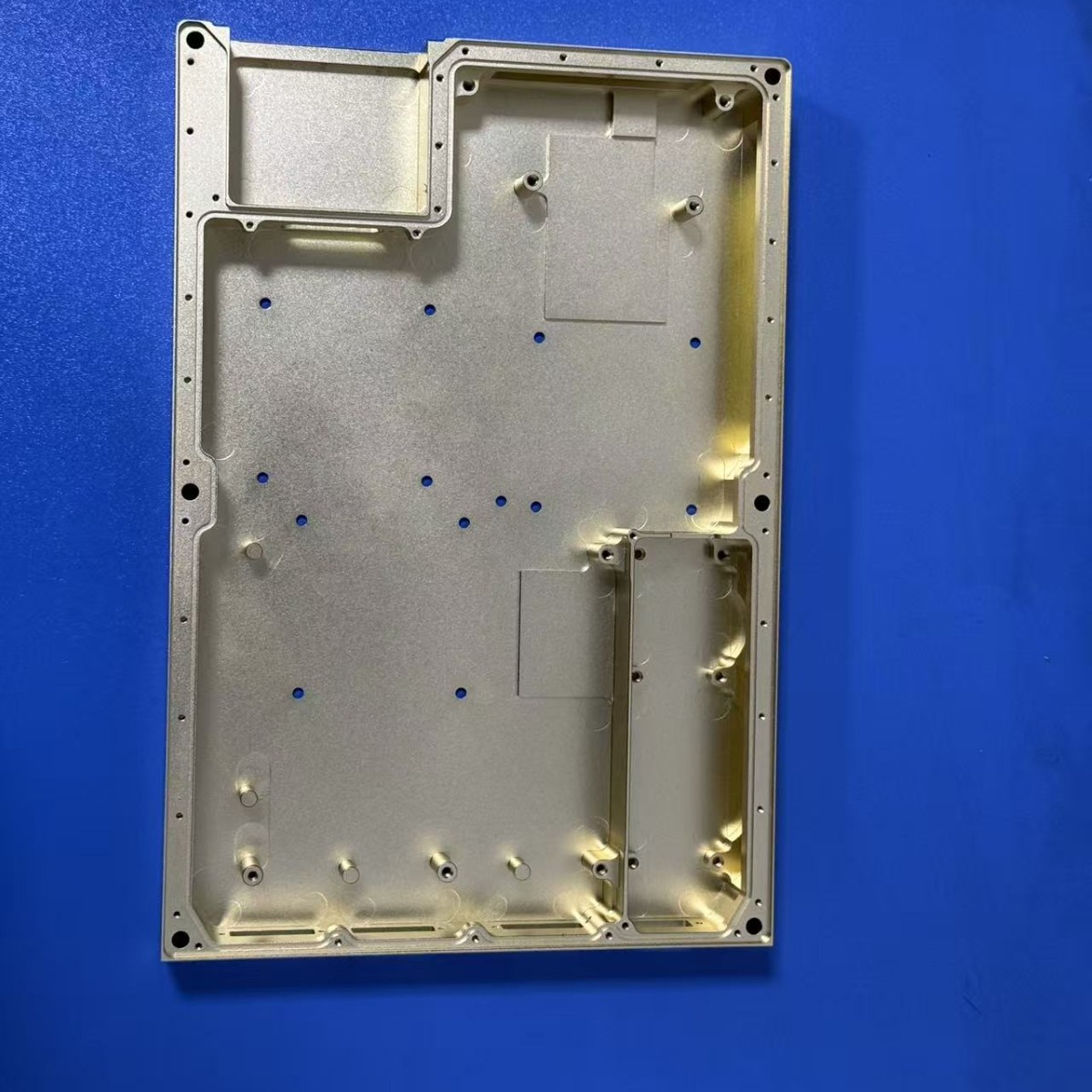 东莞铝件加工大型激光切割钣金冲压支架板金五金件加工折弯