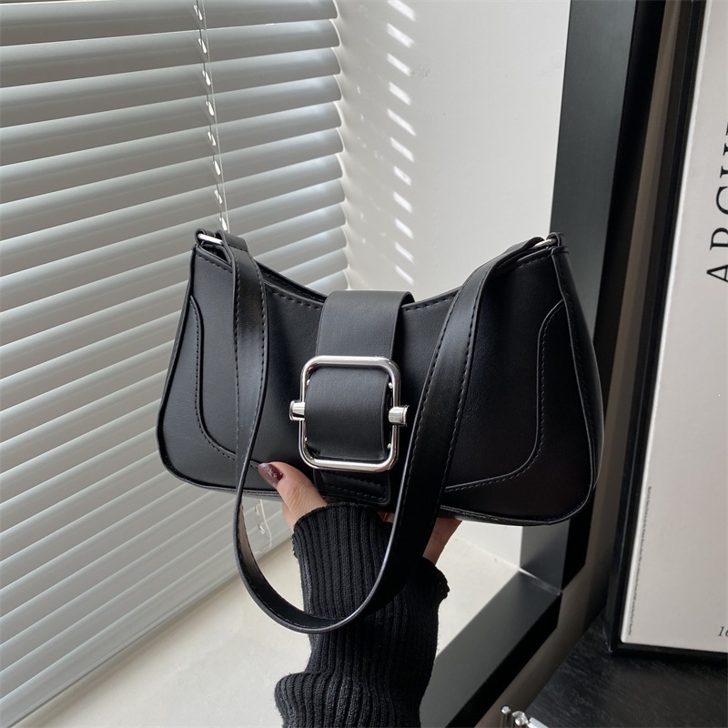 Korean-Style High-End Underarm Bags Are Popular This Year, Stylish Baguette Bags with Unique Designs, Fashionable and Elegant Shoulder Bags for Commuting