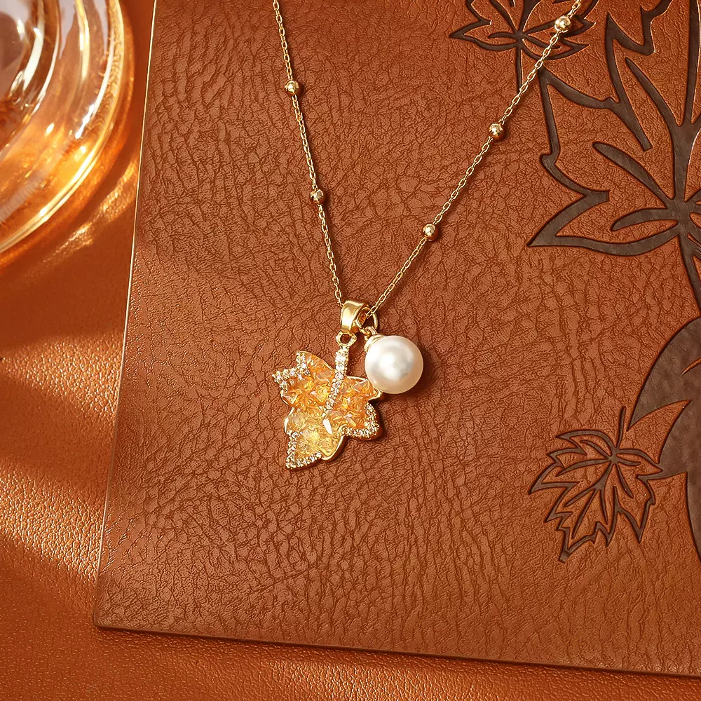 爆款渐变枫叶珍珠项链复古美拉德风优雅气质颈链高级感时尚锁骨链