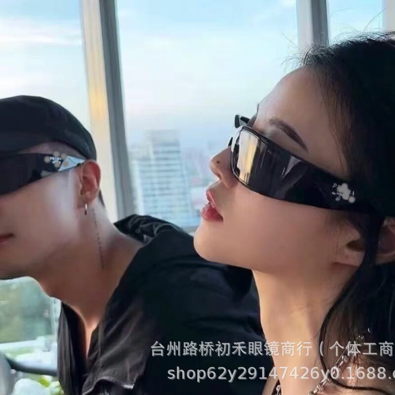 Cross-Border European and American K12 Sunglasses for Women with a High-End Futuristic Tech Fashion Vibe, Trendy Ins-Style Millennial Hot Girl Sunglasses for Men