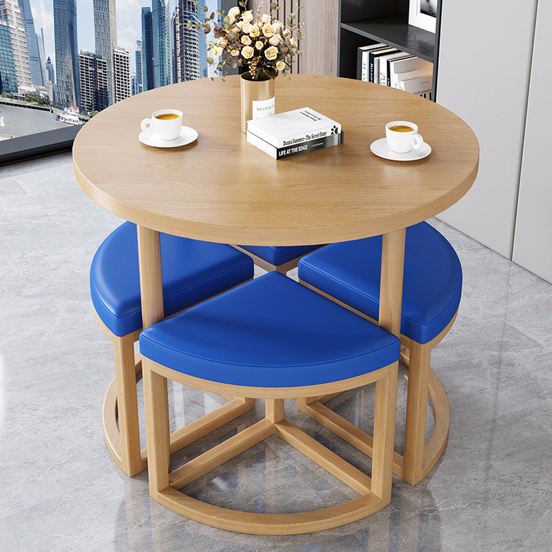 Taburete de cuero azul + mesa de madera