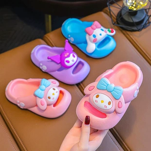 Детские сандалии-шлёпанцы Sanrio с Кудрявым псом и Куро́ми лето