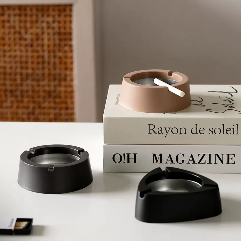 厂家直供创意家用个性不锈钢烟灰缸塑钢烟灰缸圆形三角形烟缸创意