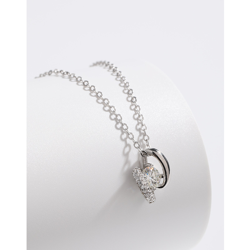 Moissanite collar de la mujer 925 de plata de ley de color D de 50 puntos de diamantes colgante de luz nicho de lujo de alta calidad Cadena de clavícula para novia