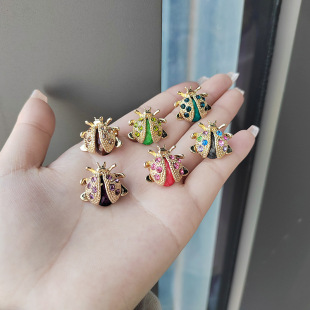 European and American cross-border fashion personalized vintage brooch beetle seven-star ladybug color corsage Clothes Accessories Wholesale