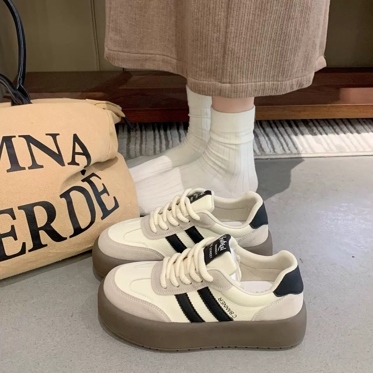 Майлард Тренировка Обувь Женская 2024 Осень Новая Женская Обувь Аган Обувь Диллад Классическая Доска Спортивные Туфли