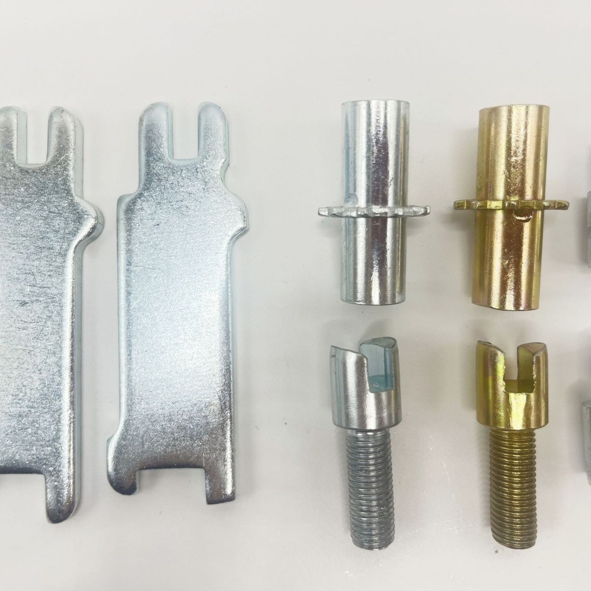 Adecuado para Toyota Tyrannosaurus carretera matón cooluze 47405760011LRGRJ120 freno trasero kit de reparación