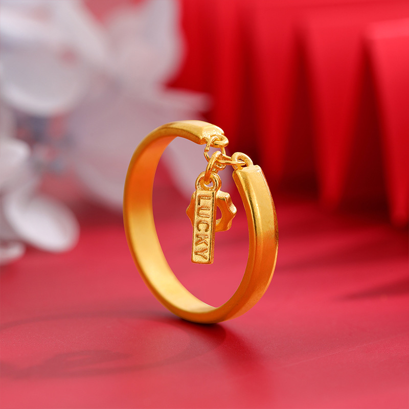 Anillo de oro Arena de Vietnam Colgante de mujer Anillo de la suerte Diseño de sentido estilo INS no desvanecimiento Celebridad de Internet misma etiqueta de engranaje