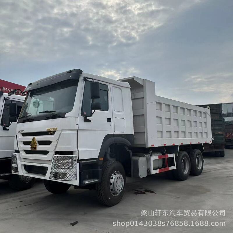 Cross-Border Export of Remanufactured Sinotruk Howo Dump Truck, 371 Horsepower, 6X4 Dump Truck for Transporting Soil and Gravel, Heavy-Duty Truck