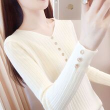 2025女新款洋气秋冬套头纽扣修身显瘦外穿毛衣女领针织低领打底