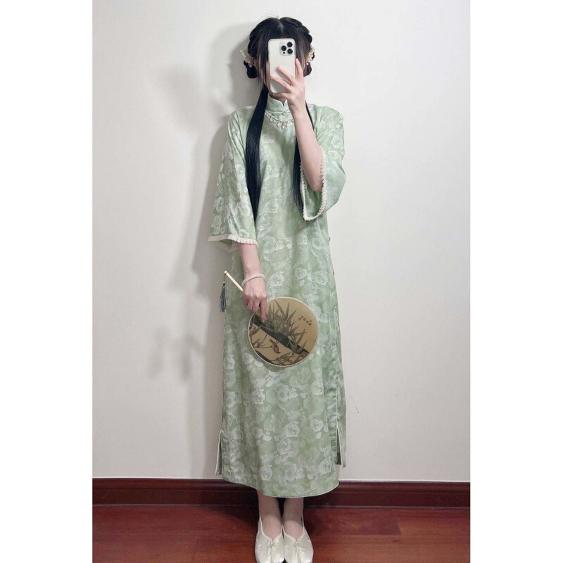 Green Inverted Big Sleeve Loose Modified Cheongsam Long Girl's Young Elegant High-end Retro New Chinese Style Dress