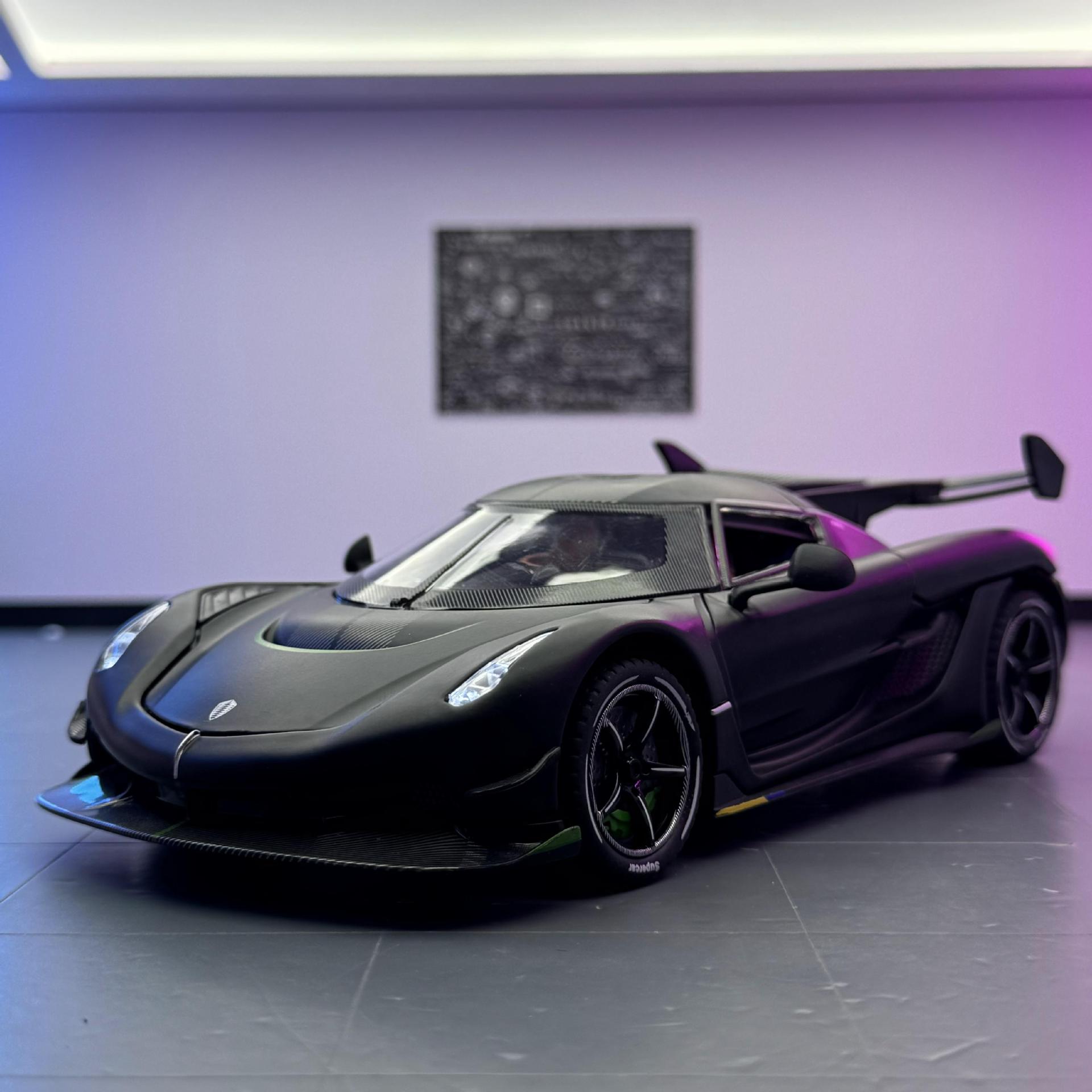 Coche a modelo de coche 1:24 Koenigsegg con spray aleación coche deportivo sonido luz de retorno coche de juguete modelo de sonido