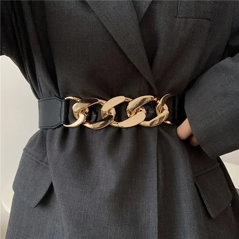 Fitted fashionable metal brace
