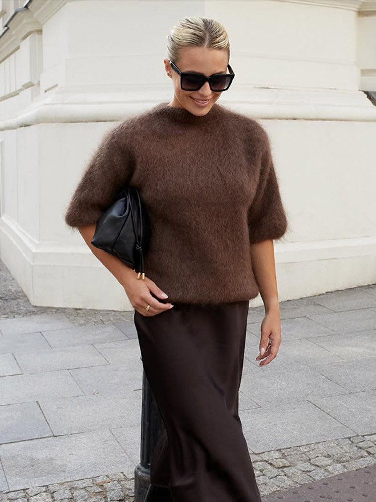 Nicho de estilo casual universal color sólido mohair suéter de manga corta para mujeres 2025 otoño nuevo estilo transfronterizo Europa y América
