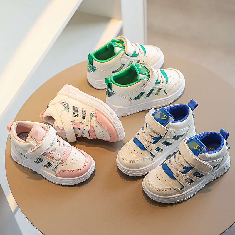 children's sneakers
