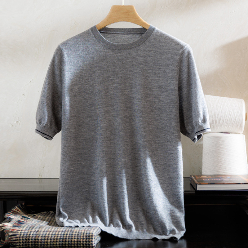 Demi-season cashmere sweater